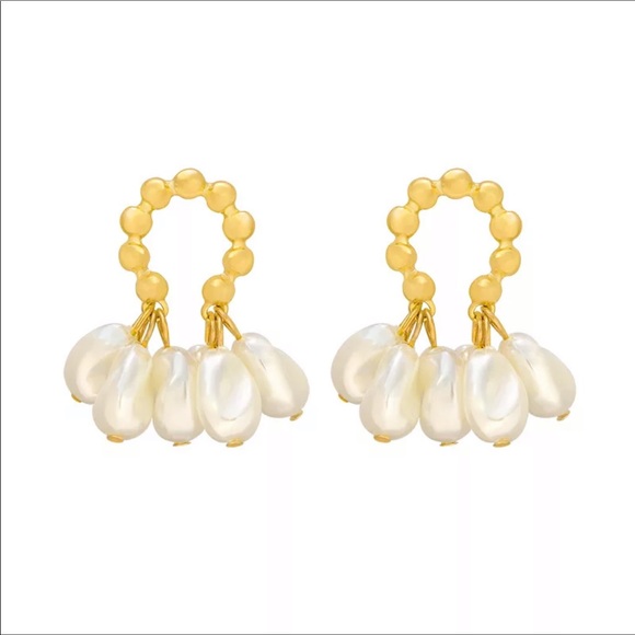 Baroque Pearl Style Earrings - Picture 8 of 15